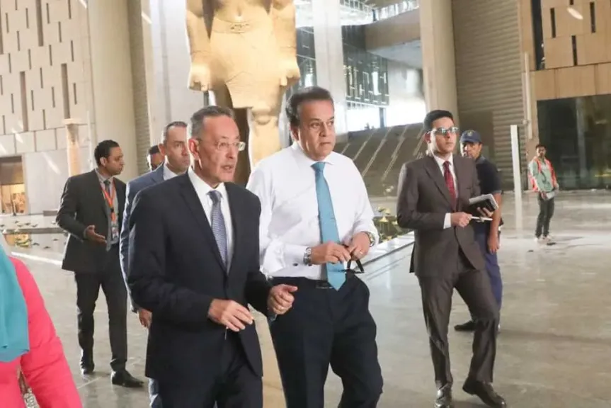 تأمين صحي لافتتاح المتحف المصري الكبير