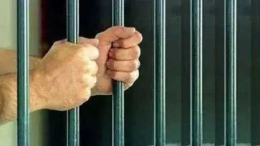 القبض على المتهم بسرقة مبلغ مالي من سيدة بالجيزة