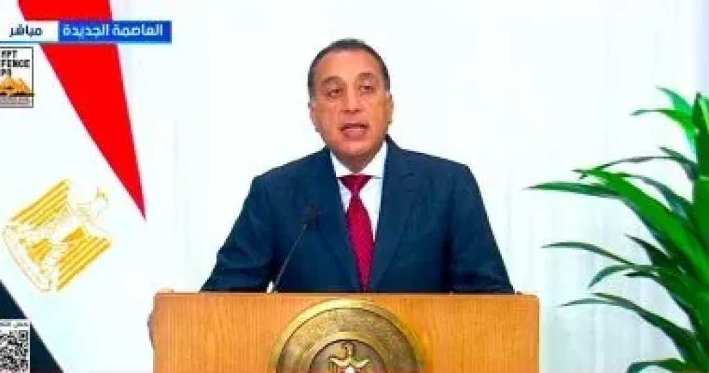 تطور الحد الأدنى للأجور فى مصر.. زيادة 233% خلال 4 سنوات من 2400 إلى 8000 جنيه