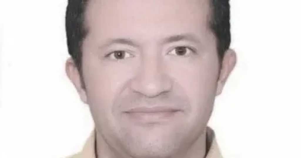 وزير البترول يستقبل جثمان الشهيد حسام صادق عقب وفاته جراء شظية صاروخ بالإمارات