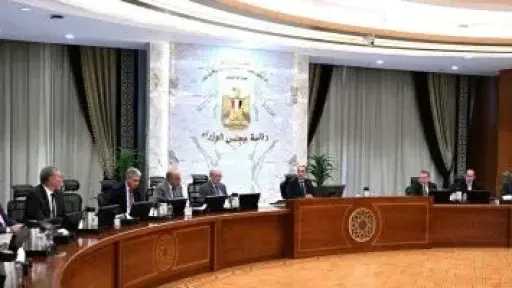 رئيس الوزراء يترأس اجتماع اللجنة المركزية لإدارة الأزمات