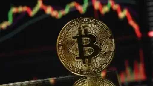 بيتكوين تتجاوز 70 ألف دولار عقب اتفاق وقف النار بين أمريكا وإيران