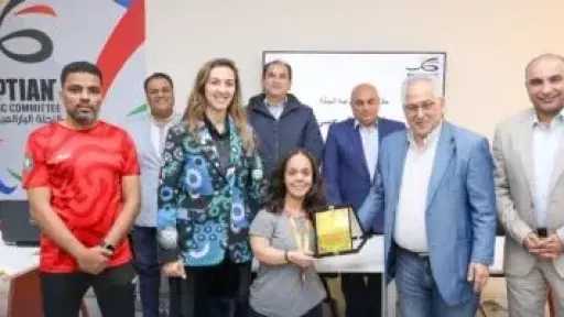 اللجنة البارالمبية تكرم البطلة ياسمينا عيسى بعد إنجاز بطولة العالم للريشة الطائرة