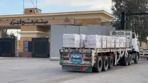 الممثل السامى فى غزة يؤكد دخول 602 شاحنة مساعدات إلى القطاع اليوم