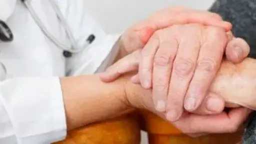 اليوم العالمى للتوعية بمرض شلل الرعاش.. أبرز الأعراض وطرق العلاج