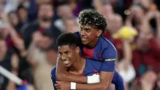 برشلونة يكتسح إسبانيول برباعية ويعزز صدارة الدوري الإسباني