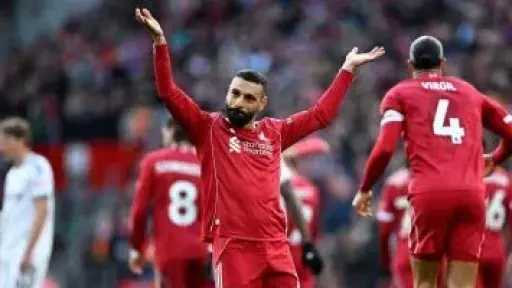 محمد صلاح ينضم لقائمة تاريخية بالدوري الإنجليزي بعد هدفه في فولهام