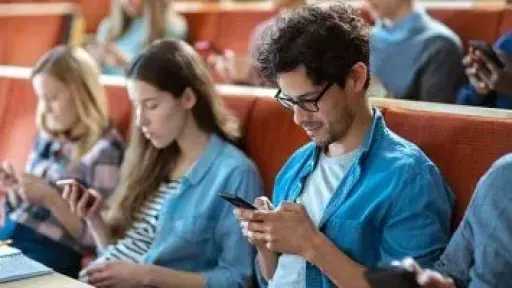 طفرة جديدة فى سوق الاتصالات.. 123.87 مليون مشترك بالمحمول فى مصر