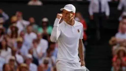 كارلوس ألكاراز يخسر نهائي لقب بطولة مونتي كارلو ماسترز لصالح سينر