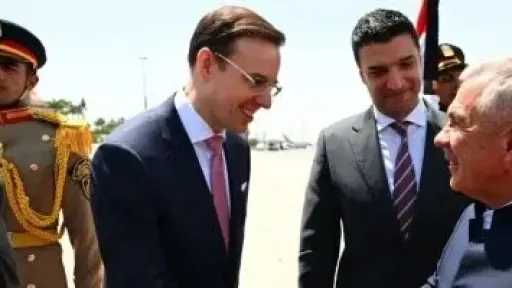 رئيس جمهورية تتارستان يصل مصر فى زيارة عمل يلتقى خلالها عددا من المسئولين