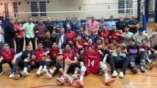 فريق الكرة الطائرة بنادى 6 أكتوبر يتأهل إلى الدورى الممتاز