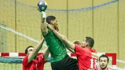 الأهلى يهزم سبورتنج 31 - 29 ويتأهل لنصف نهائى كأس مصر لكرة اليد