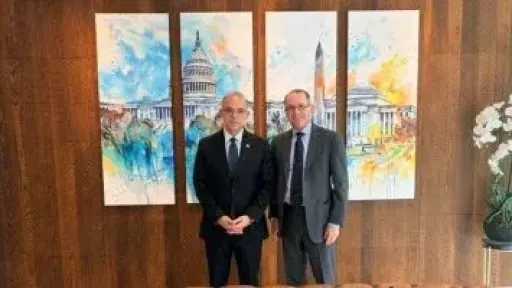 وزير الاستثمار يبحث مع قيادات فيزا العالمية فى واشنطن زيادة استثماراتهم بمصر