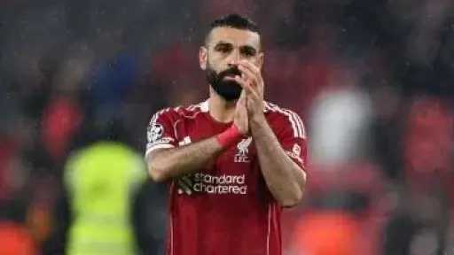 رغم تعنت أرنى سلوت.. صحف إنجلترا تودع محمد صلاح أسطورة ليفربول