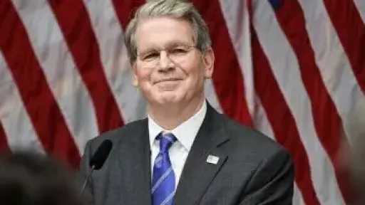 وزير الخزانة الأمريكى: تقديرات صندوق النقد والبنك الدوليين لتداعيات حرب إيران مبالغ فيها