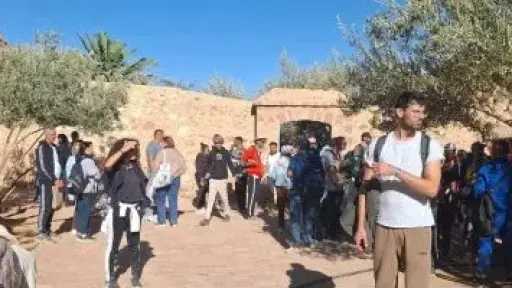 توافد سائح من مختلف الجنسيات لزيارة دير سانت كاترين وجبل موسى