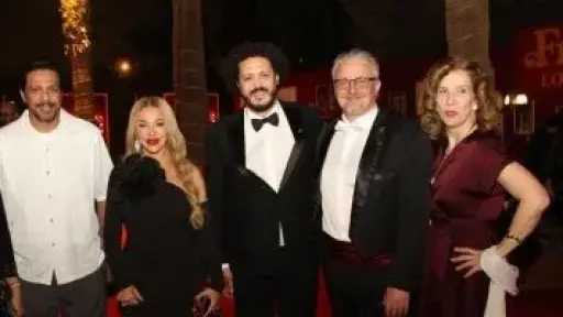 نجوم الفن يحتفلون بالعرض الأول لمسرحية «FridaY» للمخرج أحمد البوهى