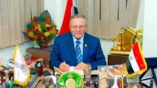 وزيرة الثقافة تكرم محمد الكحلاوى على هامش احتفالية تراثى 7