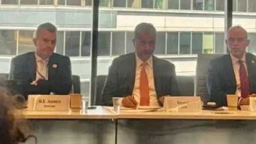 وزيرا التخطيط والاستثمار يستعرضان جهود تنفيذ برنامج الإصلاح الاقتصادي