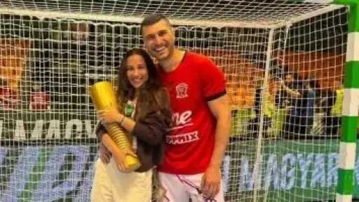 بأياد مصرية..محترفى فراعنة كرة اليد تقود فيزبريم للفوز بكأس المجر