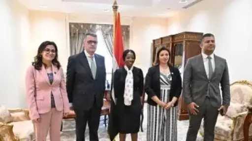 طارق رضوان يستقبل وفد مظالم جنوب إفريقيا.. وإشادة بتجربة مصر فى تطوير حقوق الإنسان