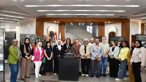 محافظ أسوان يشارك فى جلسة ملتقى شباب السينمائيين .