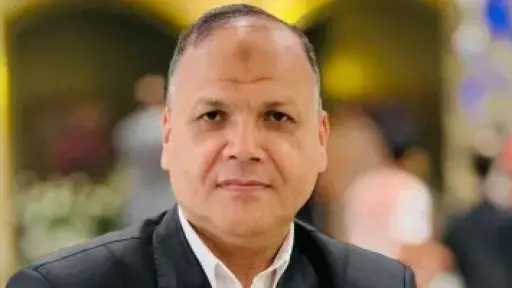 عادل عقل: بعد فارق الـ5 نقاط..الزمالك يقترب من اللقب ويصعب مهمة الأهلي