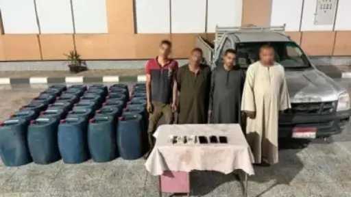 ضبط 5 أشخاص بحوزتهم 4.6 طن سولار قبل بيعهم بالسوق السوداء بالأقصر وأسوان