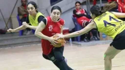 الأهلى وسبورتنج يحسمان أولى مباريات نصف نهائى السوبر لكرة السلة للسيدات