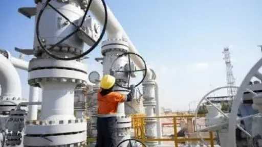 ارتفاع علاوة المخاطر وتعطل تدفقات النفط..أهم مستجدات أسواق النفط العالمية