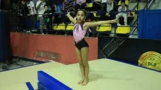 فيروز أحمد حسن تحصد ذهبية وكأس بطولة الجمهورية للجمباز تحت السابعة