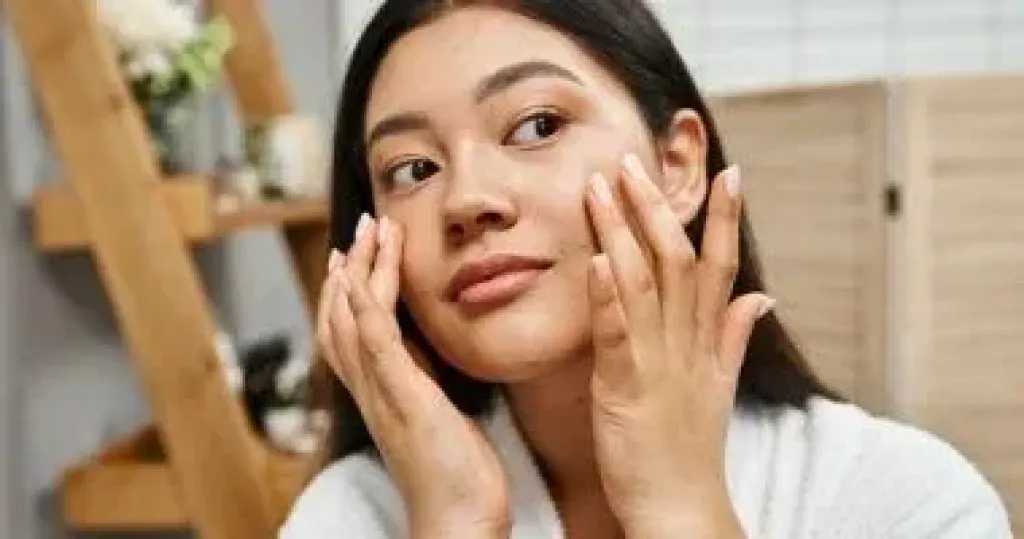وصفات طبيعية للتخلص من علامات التجاعيد.. من جل الصبار لزيت ثمر الورد