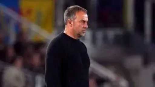 فليك يوافق على تمديد عقده مع برشلونة