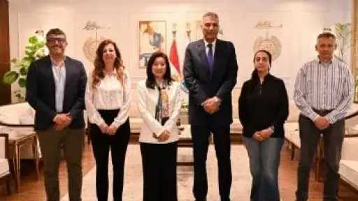 محافظ جنوب سيناء يبحث مع ممثل برنامج الأمم المتحدة الإنمائي تعزيز الاستدامة