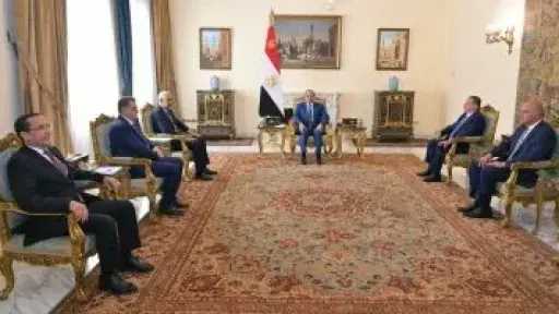 الرئيس السيسى يتابع تطورات استضافة العلمين لمنتدى الأعمال الأفريقى فى يونيو