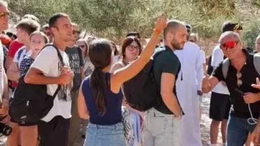 590 سائحا من مختلف الجنسيات لزيارة دير سانت كاترين وجبل موسى