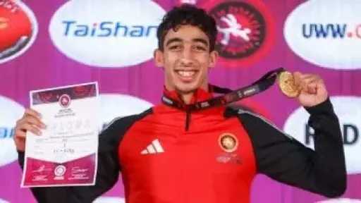 حسن الشحات ابن بورسعيد يحصد ذهبية البطولة الأفريقية في المصارعة الحرة