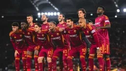 روما يفوز على فيورنتينا برباعية نظيفة في الدوري الإيطالي