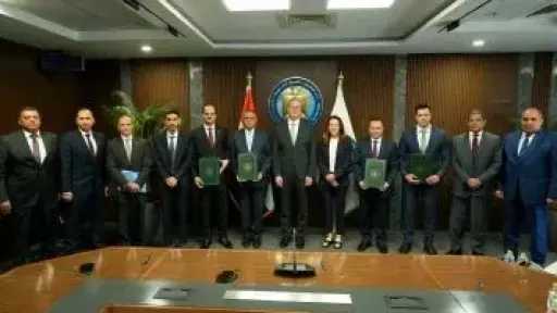 مذكرة اتفاق مع بى بى وهاربور إنرجى للتعجيل بتنمية احتياطيات الغاز بالمتوسط