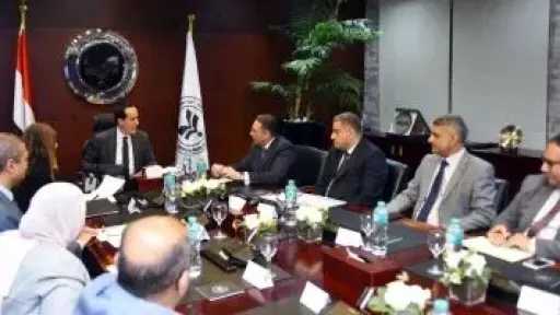 وزير الاستثمار يبحث خطط رفع كفاءة الأداء المؤسسي وتطوير العنصر البشرى