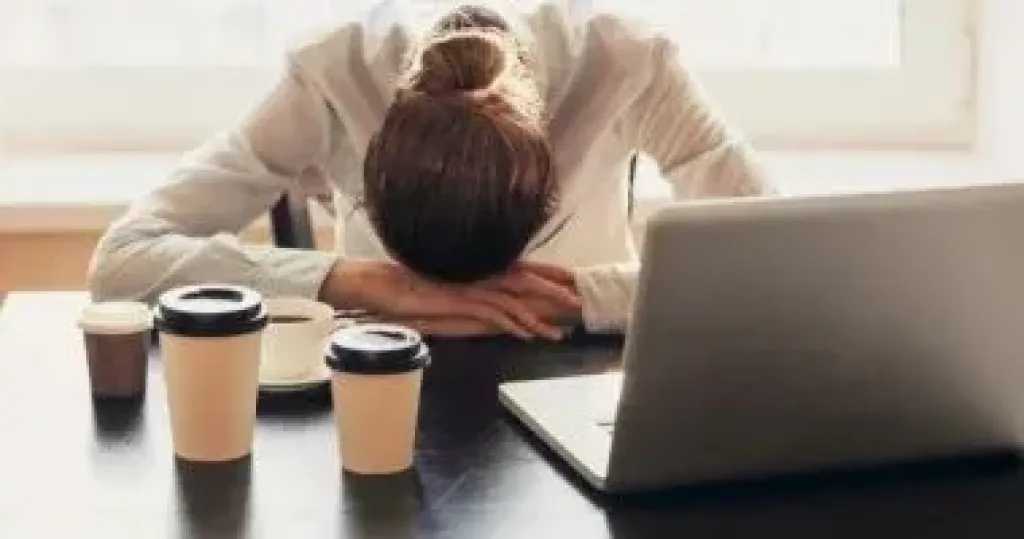 ماذا يحدث لدماغك عندما تتوقف عن تناول الكافيين فجأة
