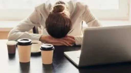 ماذا يحدث لدماغك عندما تتوقف عن تناول الكافيين فجأة