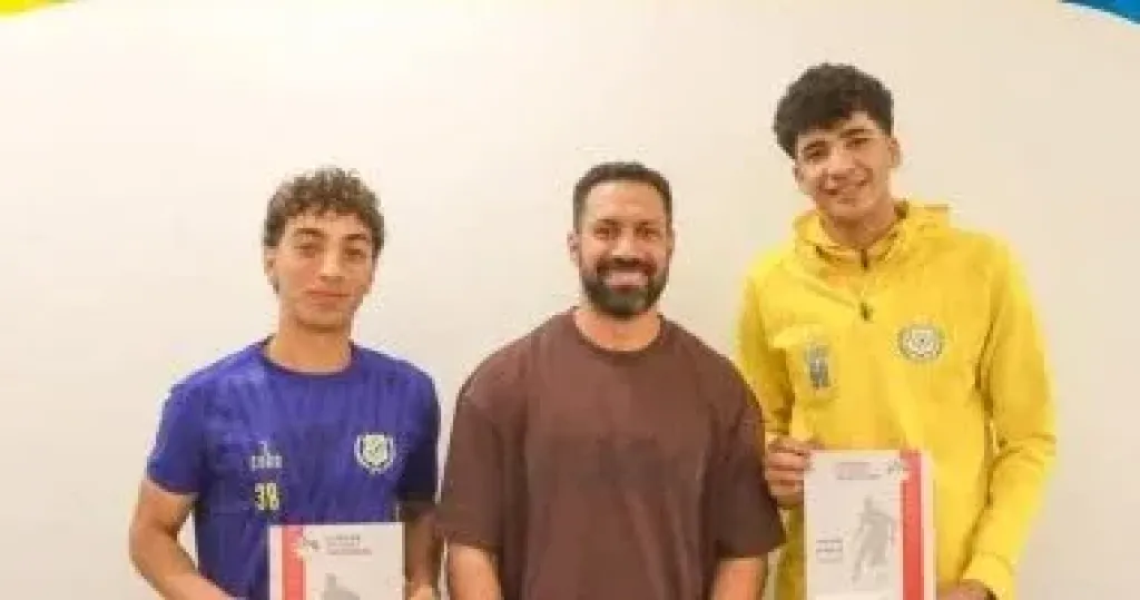 ر