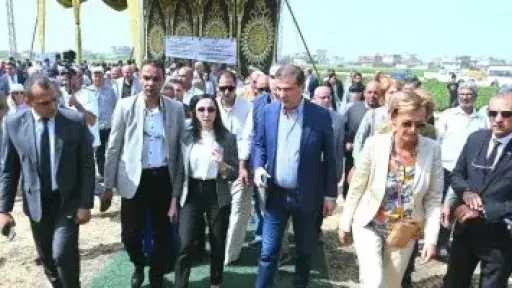 وزير الزراعة يسلم 44 فراطة ذرة لصغار المزارعين بالبحيرة لدعم زيادة الإنتاج