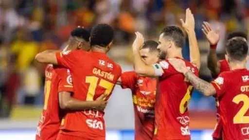القادسية يعبر الحزم بثنائية فى الدوري السعودي
