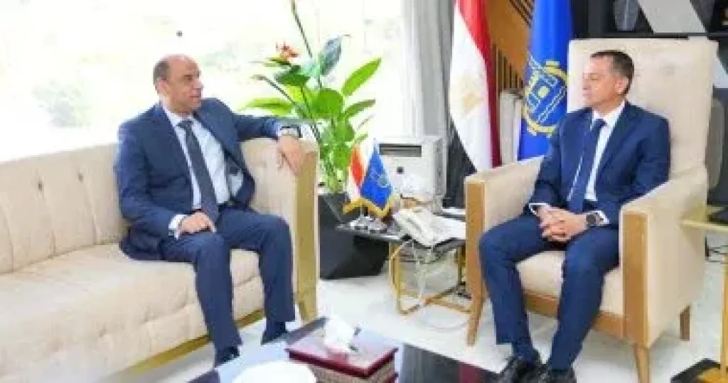 وزير العمل 
