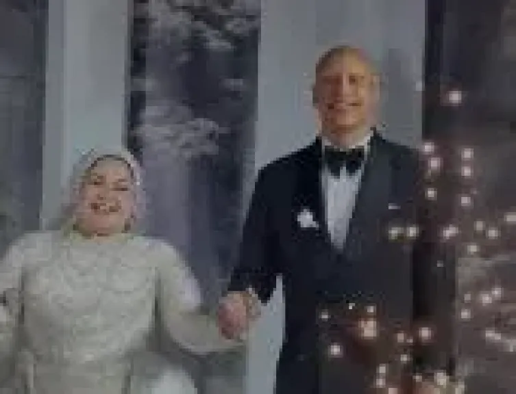 احتفال عمرو الجزار لاعب الأهلى بحفل زفافه