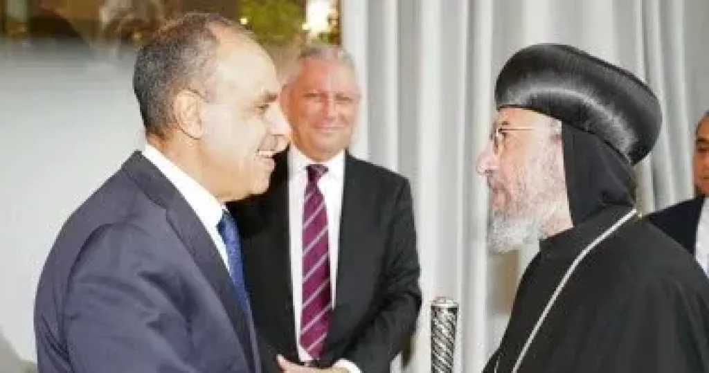 وزير الخارجية يلتقى أسقف الكنيسة القبطية فى لندن