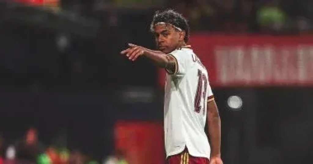 لامين يامال يتصدر المرشحين لجائزة الفتى الذهبى 2026