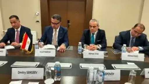 وزير التموين يبحث مع الجانب الروسى إبرام عقود توريد طويلة الأجل لشحنات القمح